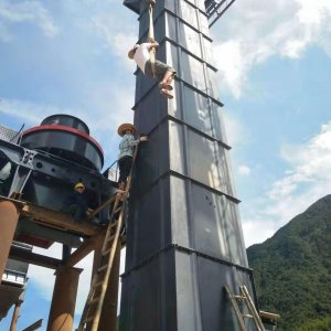 TGH400鬥式提升機下鏈輪軸斷軸修.複方法